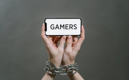 Lib Dems Usulkan Peringkat Usia Film untuk Pembatasan Media Sosial Remaja