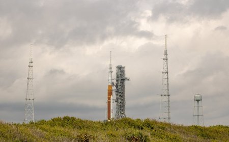 NASA Artemis 2 Roket Bulan Meluncur ke Landasan, Siap Uji Coba Kru