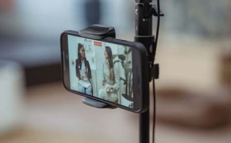 Puluhan MP Buruh Mendesak Starmer Dukung Larangan Medsos Anak di Bawah 16