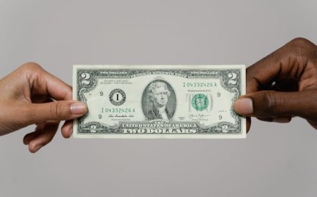 Fenomena Sell America Dampak Dolar Melemah pada Investasi