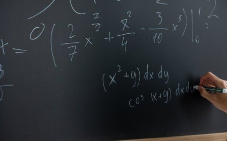 Cara ChatGPT Memecahkan Soal Matematika Rumit dengan Mudah