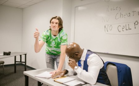 DKI Batasi Smartphone di Sekolah Mirip Sistem Singapura