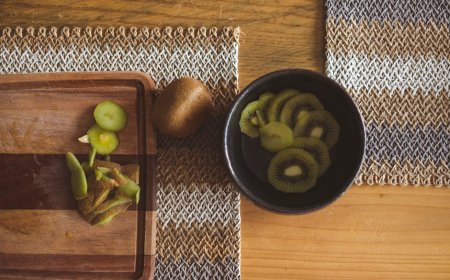 Fakta atau Mitos Kiwi Bisa Kencangkan Kulit dan Tingkatkan Elastisitas