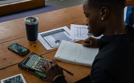 Benarkah Dunia Finansial Menghamburkan Talenta Muda Berbakat