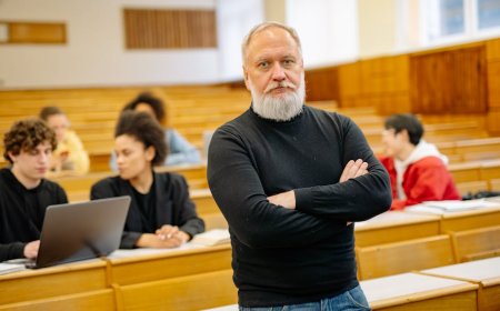 Tips Praktis Hadapi Disinformasi Digital di Era AI yang Makin Canggih