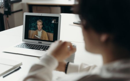 Prancis Pilih Platform Video Lokal Gantikan Zoom dan Teams