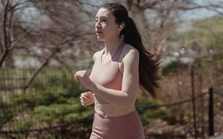 Doom Bisa Dimainkan di Earbuds Inovasi Gadget Unik Terbaru