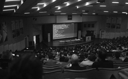 Jusuf Kalla Bahas Tantangan Ekonomi Politik Indonesia di Era Global