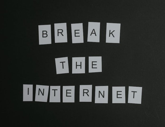 Mengungkap Amelia AI Generatif yang Jadi Bintang Kontroversi Media Sosial