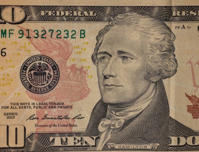 Dampak Pembatalan Kontrak Treasury ke Booz Allen Hamilton untuk Investor