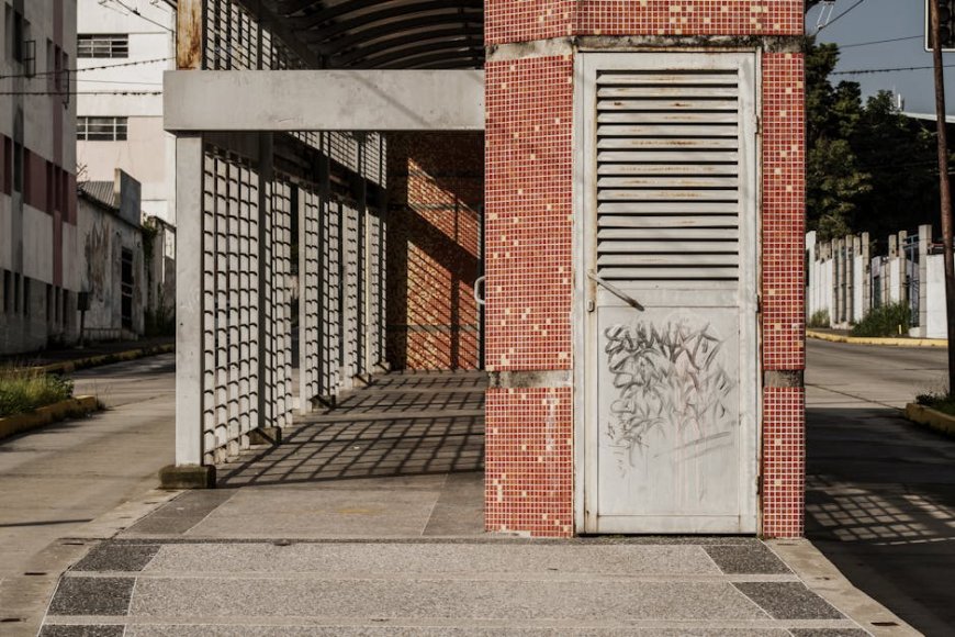 Peluang dan Risiko Investasi Aset Minyak Venezuela Usai Pergantian Rezim