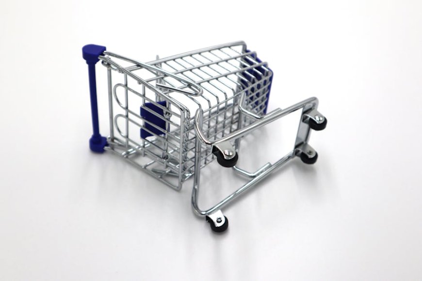 Dampak Jumlah Kematian Lebih Tinggi dari Kelahiran di Prancis pada Finansial