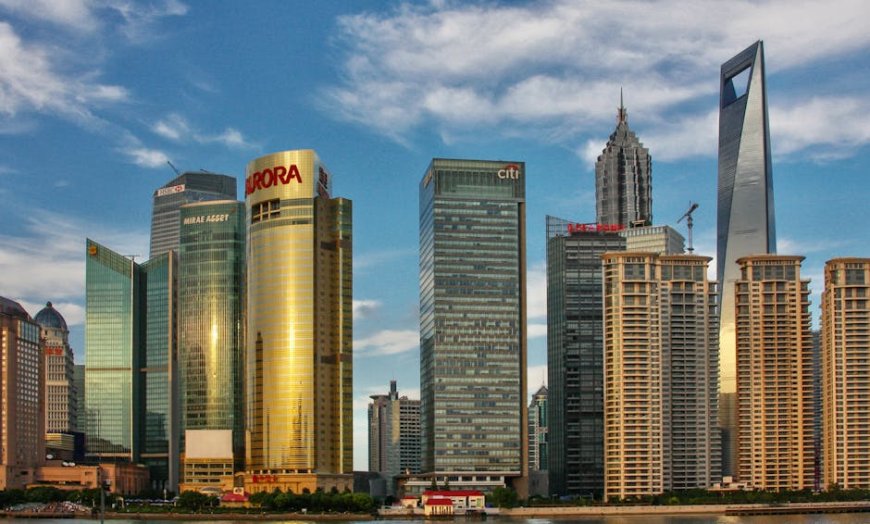 HSBC Buka Bisnis Asset Management di UEA Menyambut Lonjakan Dana