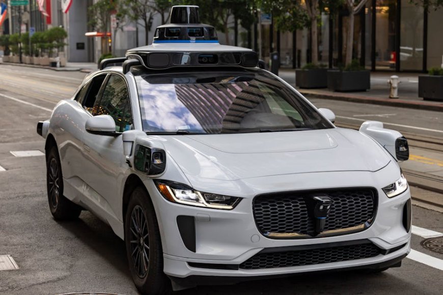 Cara NVIDIA Mempercepat Mobil Otonom dengan Ekosistem DRIVE Hyperion