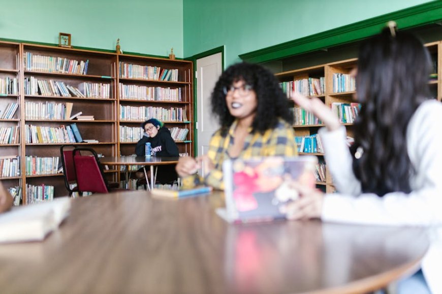 Bedah Buku Wawasan Kebangsatan Dorong Mahasiswa Kritis Isu Sosial Politik