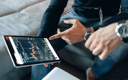 UAE Investasi di WLF Trump Apakah $MAXI Jadi Crypto Paling Hype