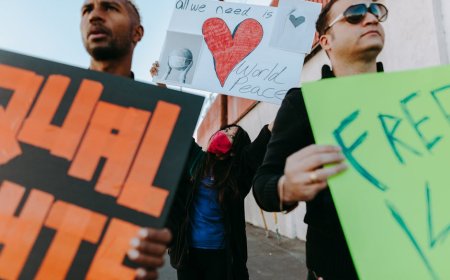 Seribu Pegawai Google Desak Hentikan Kerjasama dengan ICE dan CBP