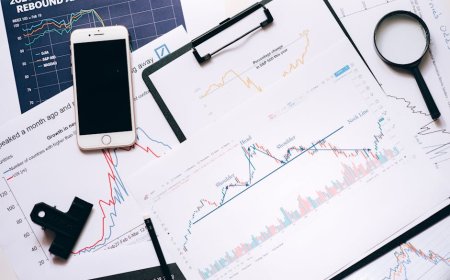 Masa Depan Smartphone: Mengapa Pengiriman Diprediksi Turun Drastis di 2026?