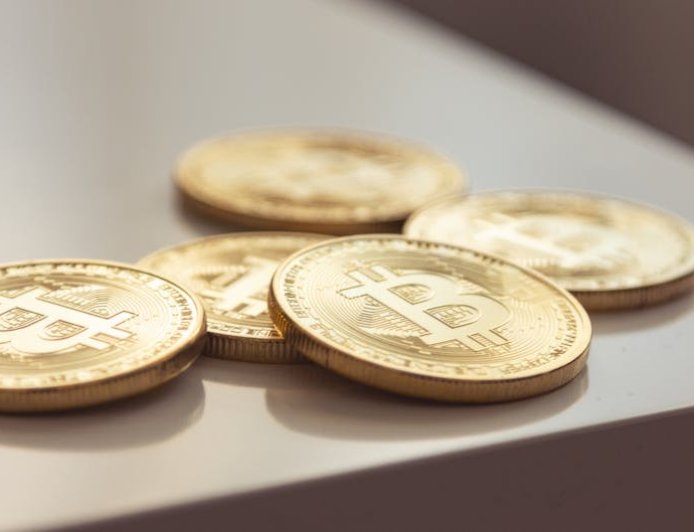 Strategi Whale Bitcoin Saat Harga Turun ke 60 Ribu Dolar