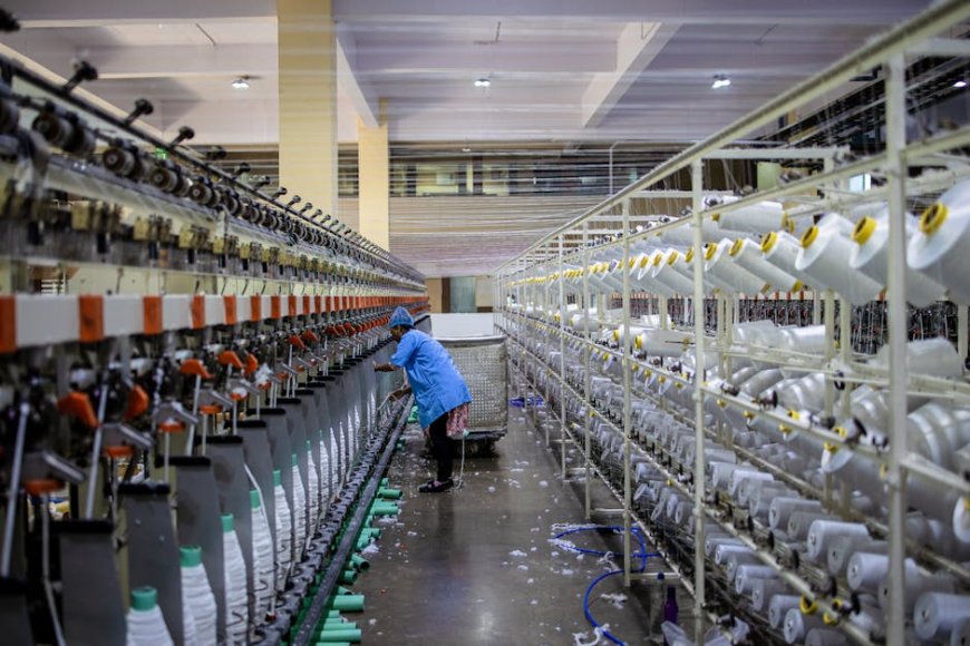 Indonesia Manufacturing PMI Rises as Domestic Demand Strengthens