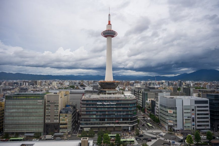 Kemenangan Takaichi Angkat Indeks Nikkei 225 ke Rekor Tertinggi