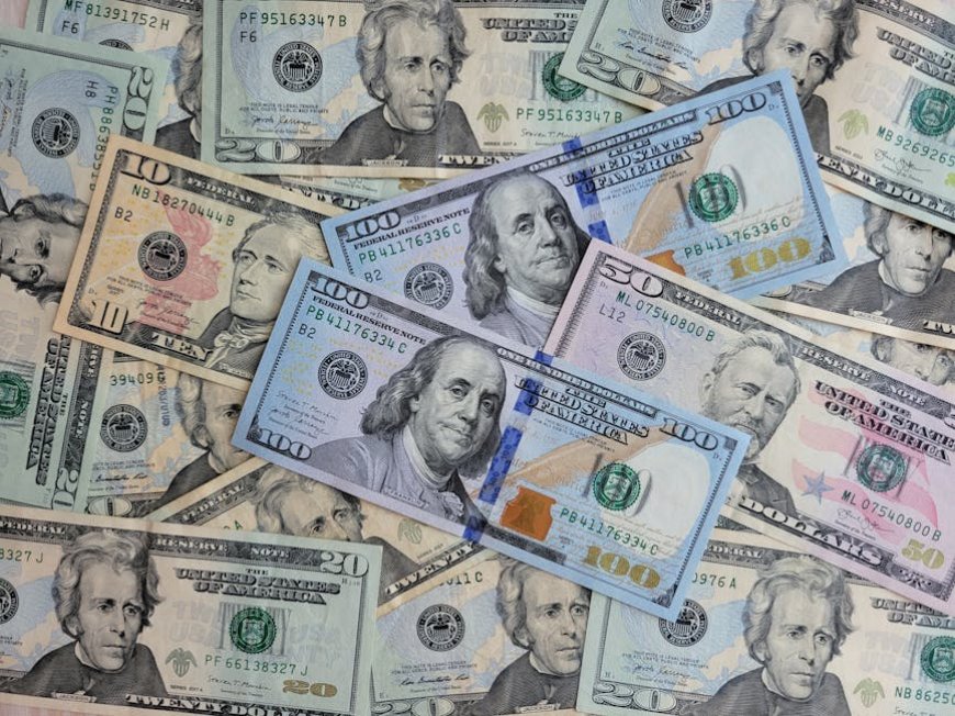 Strategi China Atasi Kekurangan Likuiditas Jelang Tahun Baru Imlek