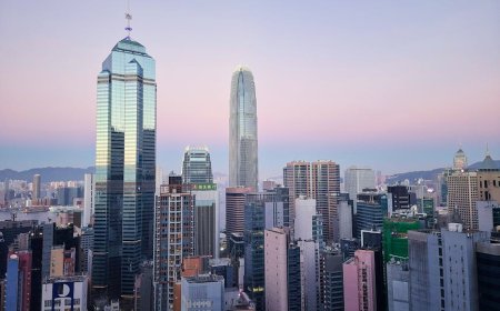 Ekonomi Hong Kong Bangkit Dampaknya pada Pasar Saham dan Defisit Fiskal