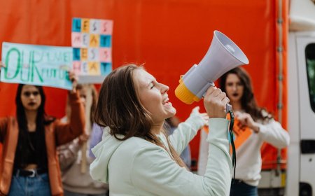 Wanita Pemimpin Aksi Iklim dan Dampaknya pada Investasi Hijau