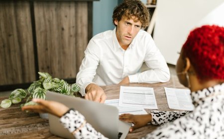 Risiko dan Peluang Asuransi Laut di Tengah Konflik Teluk Iran