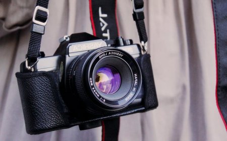 Kamera Retro Yashica Tank Hadir Kembali Fitur Modern Harga Terjangkau