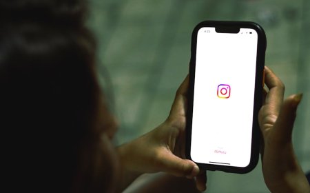 Menguji Dampak Kecanduan Media Sosial pada Kehidupan Modern
