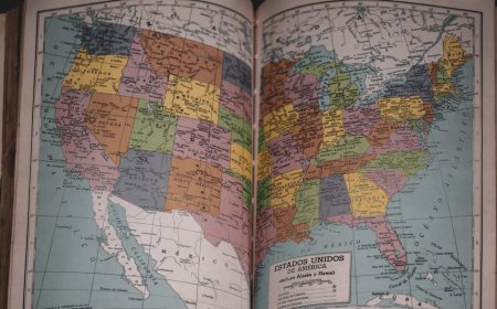 Pagers dan Peta Kertas Kembali Populer Saat Internet Moscow Lumpuh