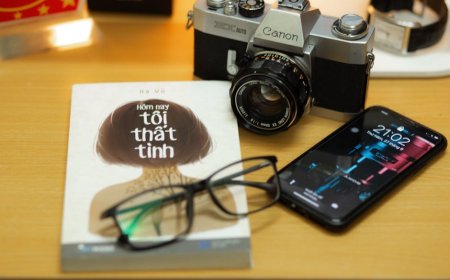 HP Mewah Dreame Unik dengan Jam Analog dan Kamera Modular