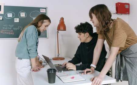 Mengapa Investor Utang Mulai Melepas Eksposur di Sektor Software