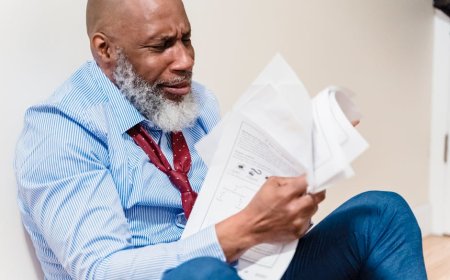 Strategi Finansial Menghadapi Risiko PHK dan Ketidakpastian Ekonomi