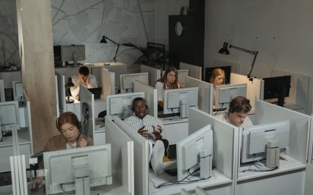 Cryptocom PHK Karyawan Demi Fokus Integrasi AI dan Efisiensi