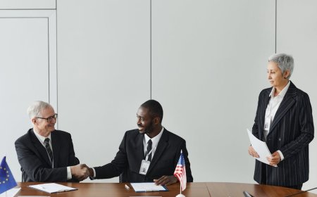 Arah Politik Luar Negeri Indonesia Saat Konflik Timur Tengah Memanas