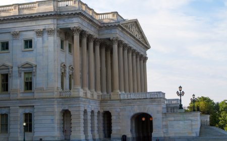 Mengupas Dampak Sikap Hati-hati The Fed pada Suku Bunga