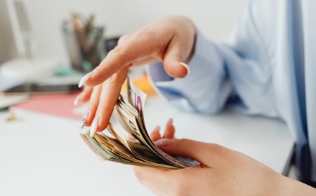 Strategi Uni Eropa Salurkan Pinjaman Besar untuk Ukraina