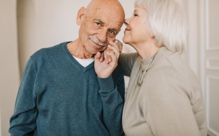 Memahami Asuransi Perawatan Jangka Panjang: Solusi Tantangan Populasi Lansia
