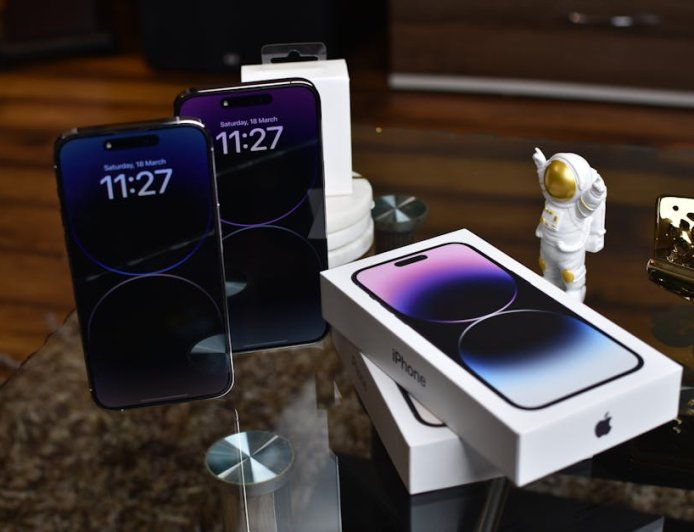 Harga iPhone Terbaru Maret 2026 dan Spesifikasi Lengkapnya