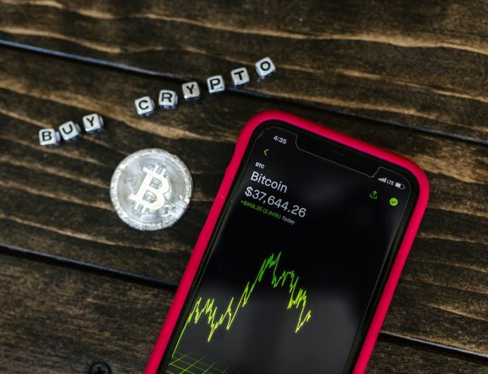 Cara Aman Investasi Bitcoin dengan Strategi Dollar-Cost Averaging