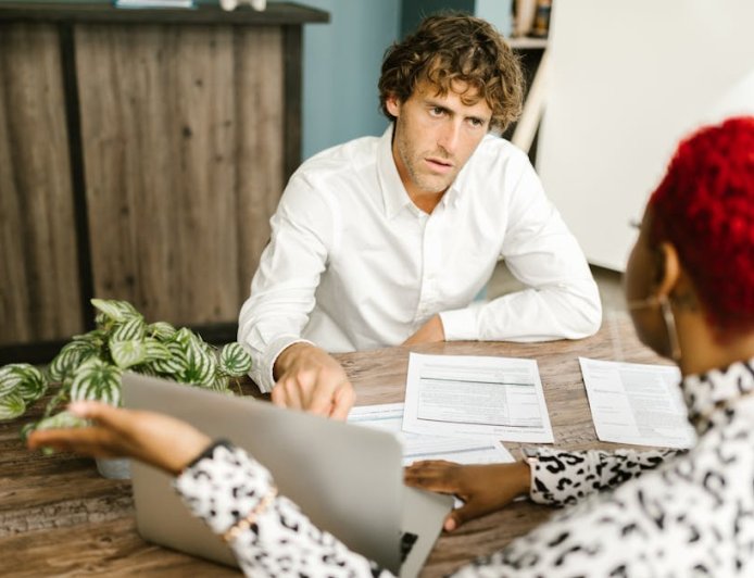 Risiko dan Peluang Asuransi Laut di Tengah Konflik Teluk Iran