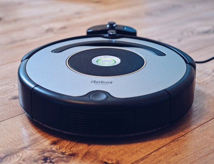 iRobot Roomba Mini, Solusi Cerdas Bersih Area Sulit Dijangkau