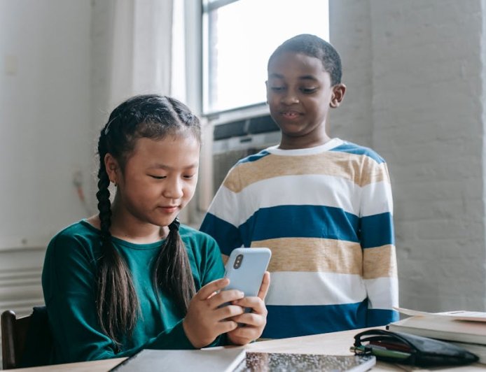 Mengupas Keamanan Anak di Facebook dan Instagram Era Meta