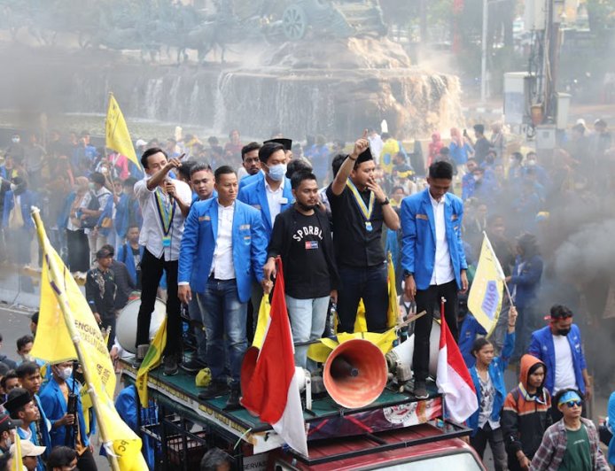 Megawati dan PDI Perjuangan Jatim DPD Jawa Timur Srikandi Politik