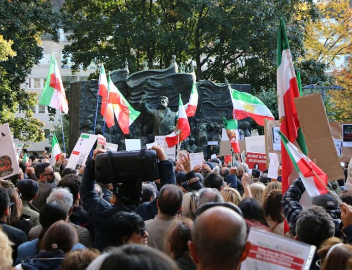 Iran Tegaskan Perang Berlanjut Sampai Sanksi Ekonomi Dicabut