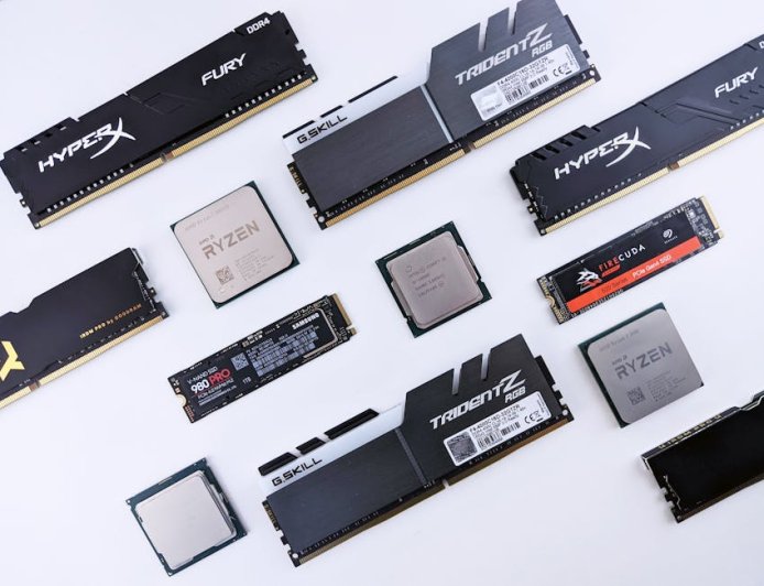 Bocoran iPhone Ultra Bocor RAM Samsung dan Storage Premium