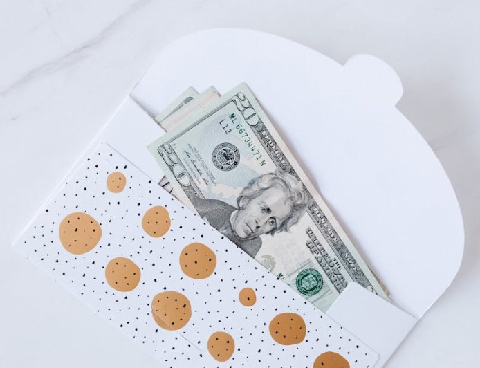 Meta PHK 700 Karyawan Saat Eksekutif Diberi Bonus Besar, Dampak Strategi AI?