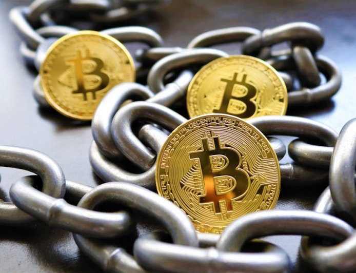 CFTC Selig Dorong Blockchain untuk Verifikasi Konten AI